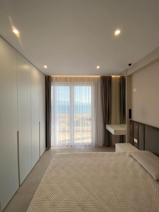 Sea View Apartment Luxury Влёра Экстерьер фото