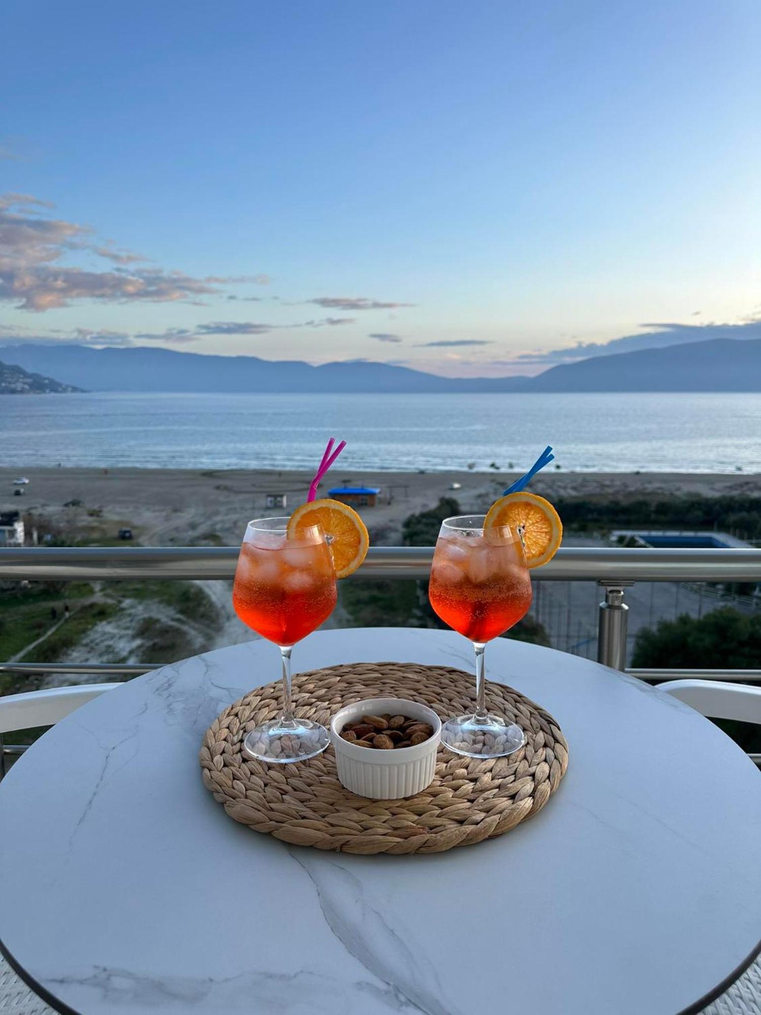 Sea View Apartment Luxury Влёра Экстерьер фото
