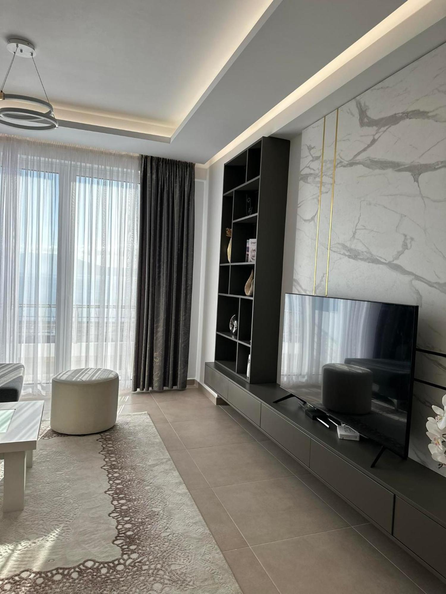 Sea View Apartment Luxury Влёра Экстерьер фото