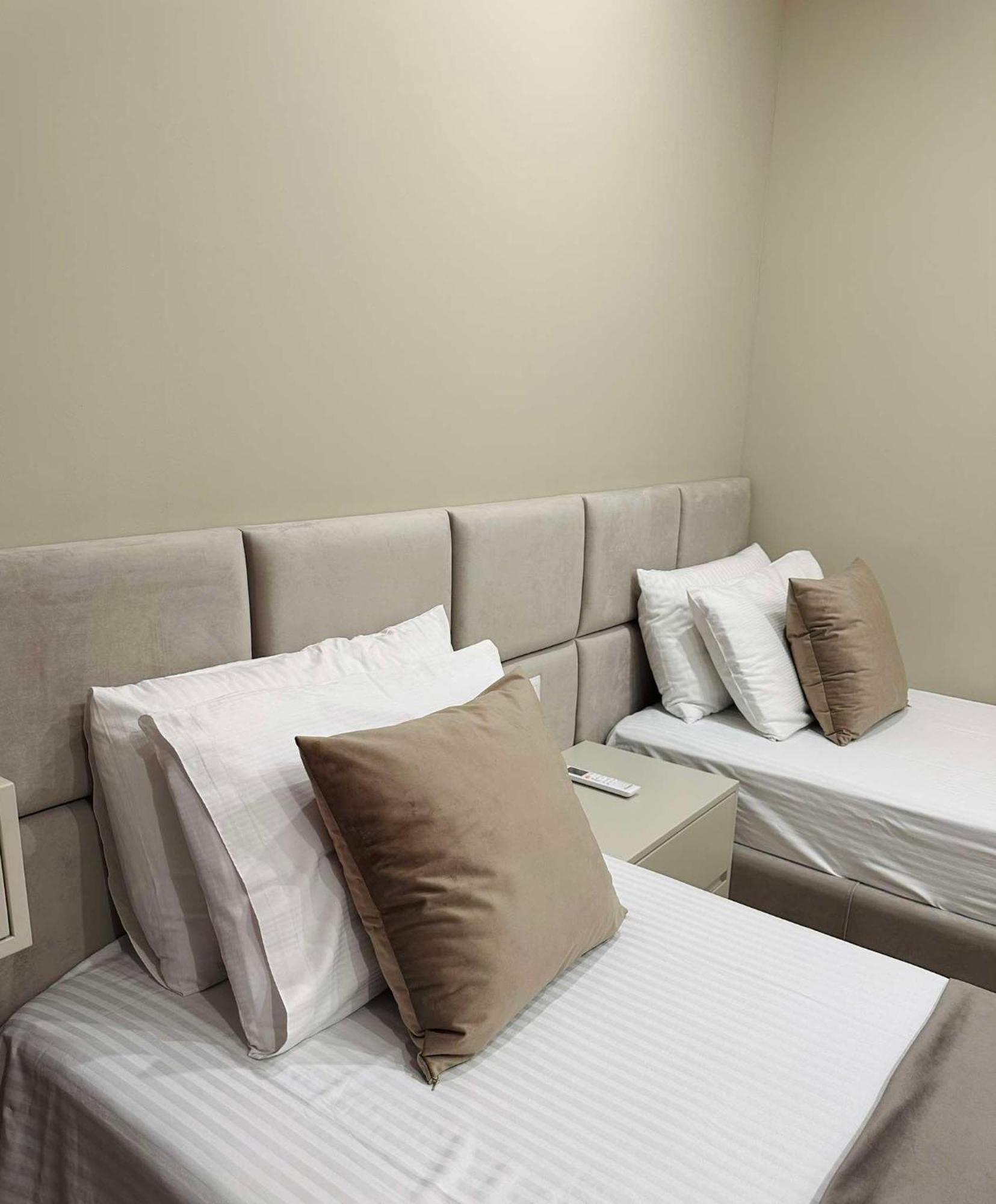 Sea View Apartment Luxury Влёра Экстерьер фото